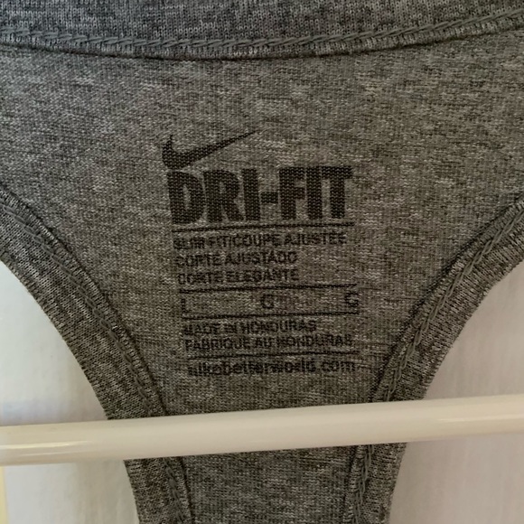 Nike Dri-Fit Gray Razorback Tank Top - Picture 2 of 4